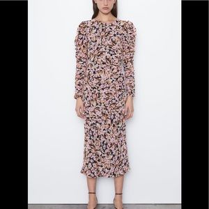 Zara Floral Ruched Midi Dress